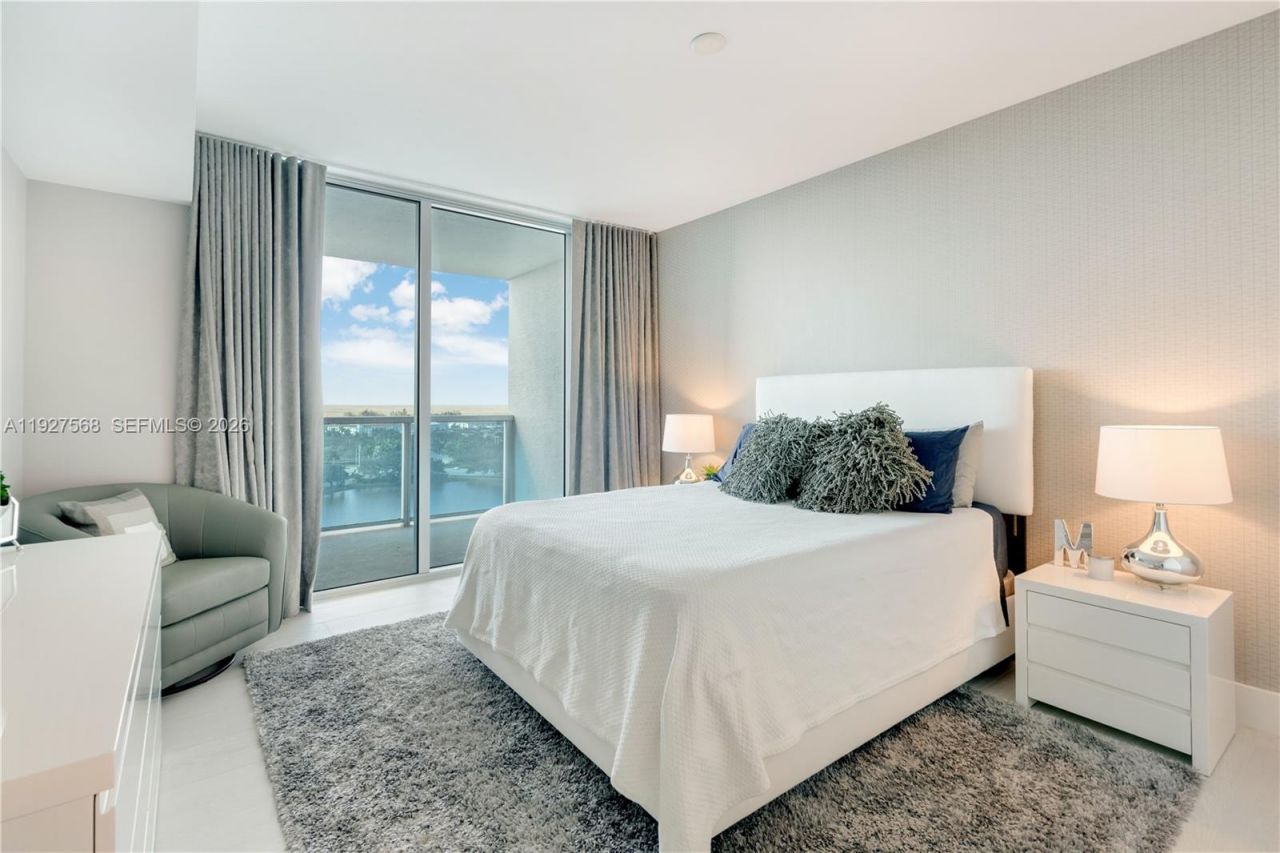 2641 N Flamingo Rd, Unit 1703N, Sunrise, FL 33323 Photo