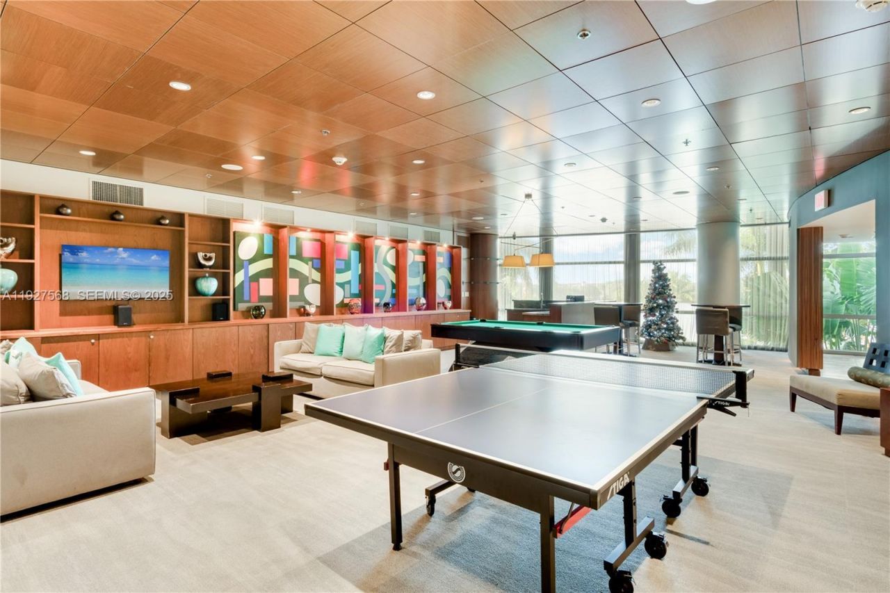 2641 N Flamingo Rd, Unit 1703N, Sunrise, FL 33323 Photo