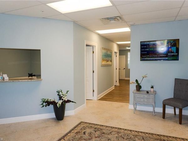 28089 Vanderbilt DR, BONITA SPRINGS, FL 34134