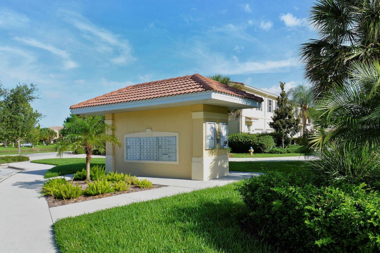 3776 82nd Avenue Circle E, Unit 103, Sarasota, FL 34243 Photo