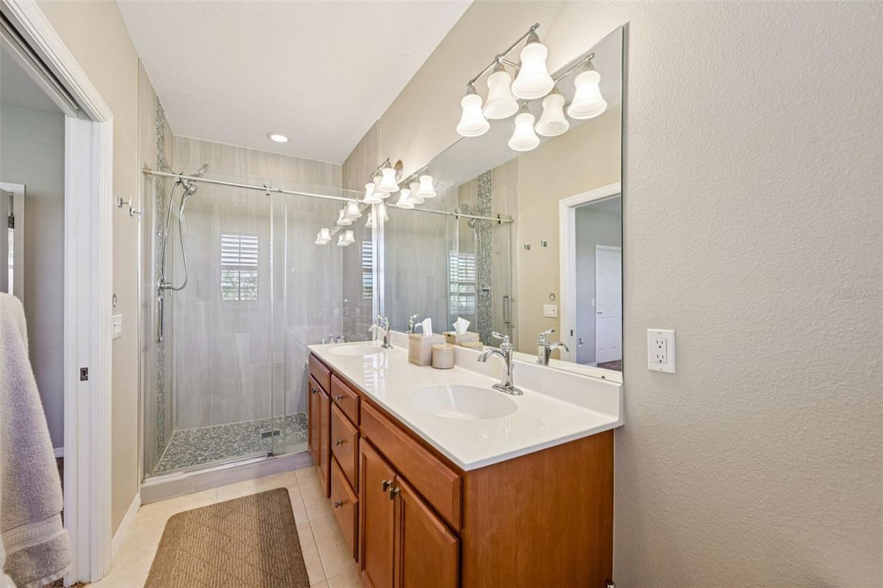 3776 82nd Avenue Circle E, Unit 103, Sarasota, FL 34243 Photo