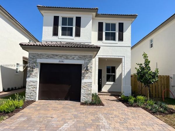 2281 NW 131st Cir, Miami, FL 33167