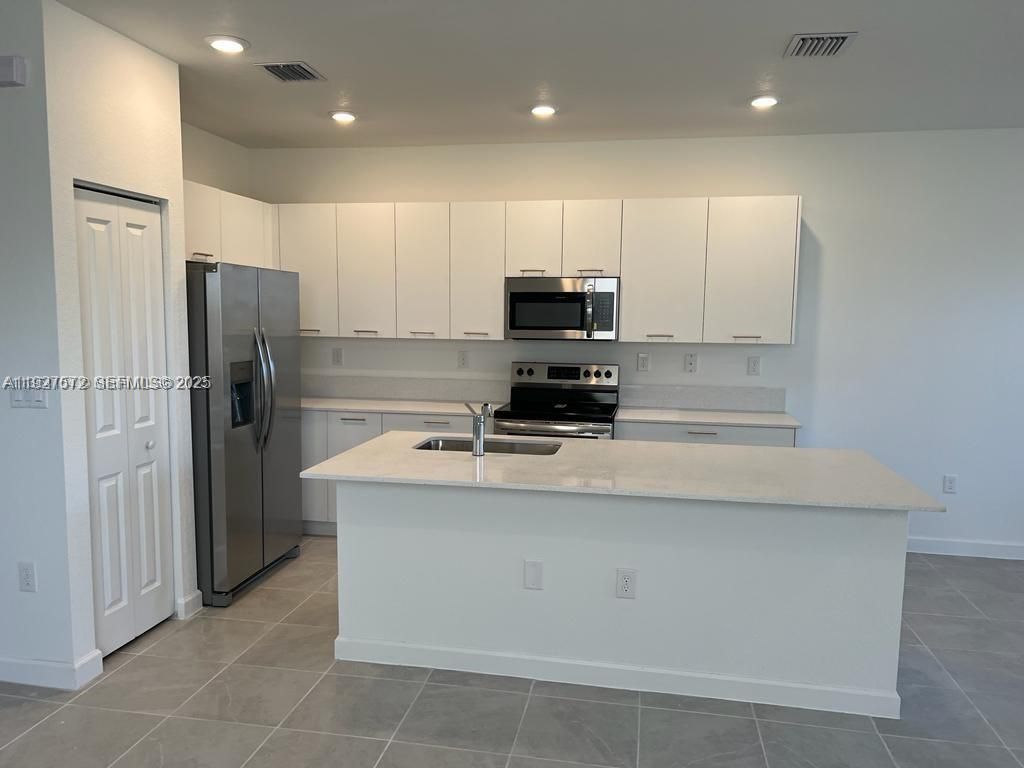 2281 NW 131st Cir, Miami, FL 33167 Photo