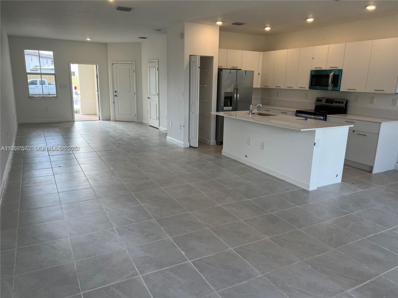 2281 NW 131st Cir, Miami, FL 33167 Photo