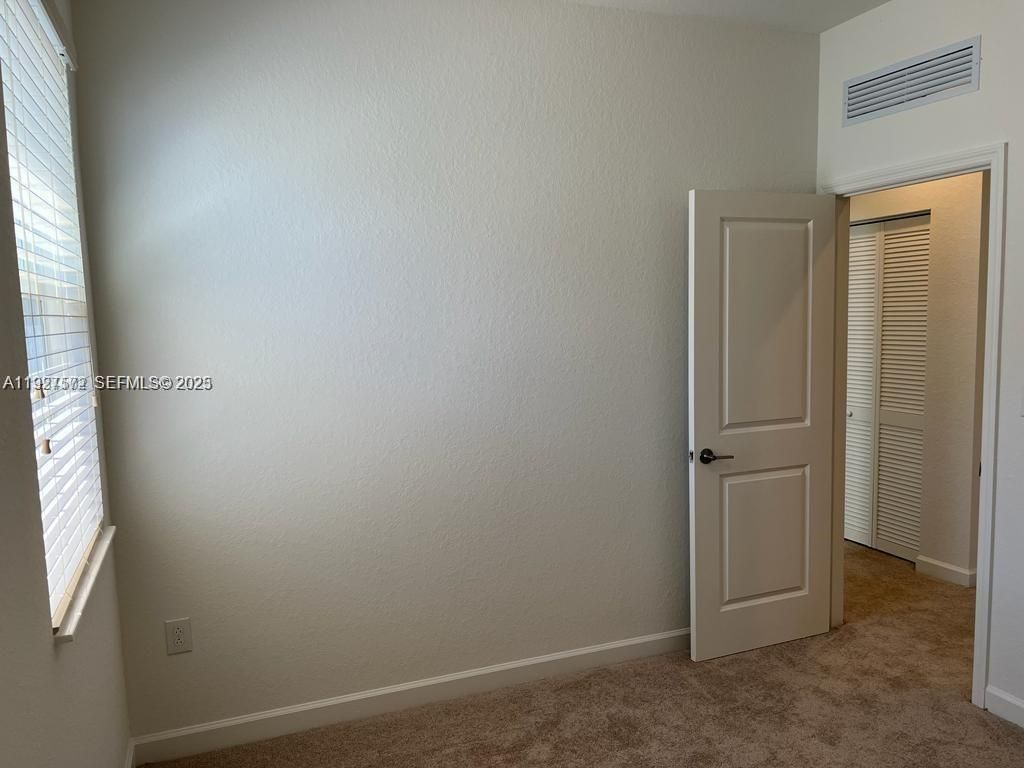 2281 NW 131st Cir, Miami, FL 33167 Photo