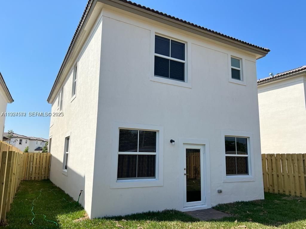 2281 NW 131st Cir, Miami, FL 33167 Photo