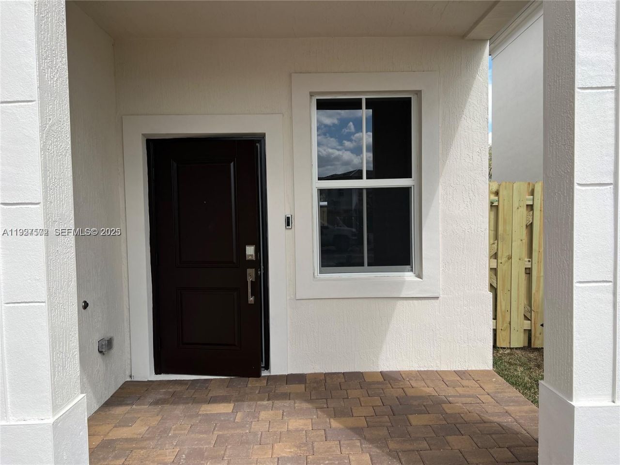 2281 NW 131st Cir, Miami, FL 33167 Photo