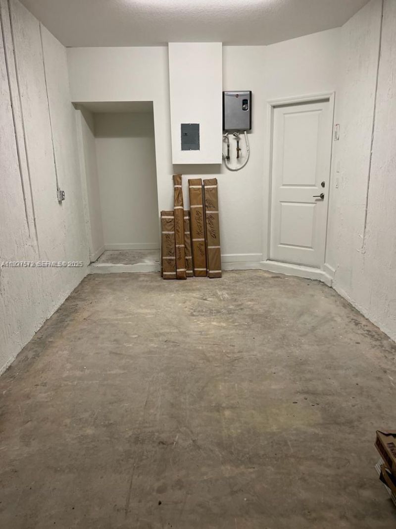 2281 NW 131st Cir, Miami, FL 33167 Photo