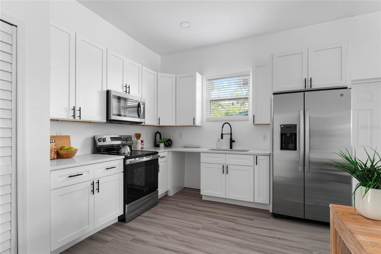 1421 35th Street S, Saint Petersburg, FL 33711 Photo