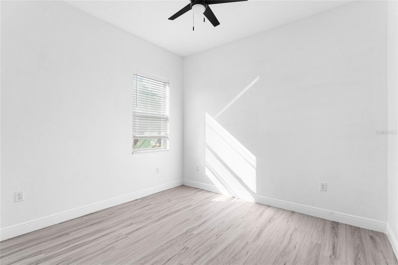 1421 35th Street S, Saint Petersburg, FL 33711 Photo