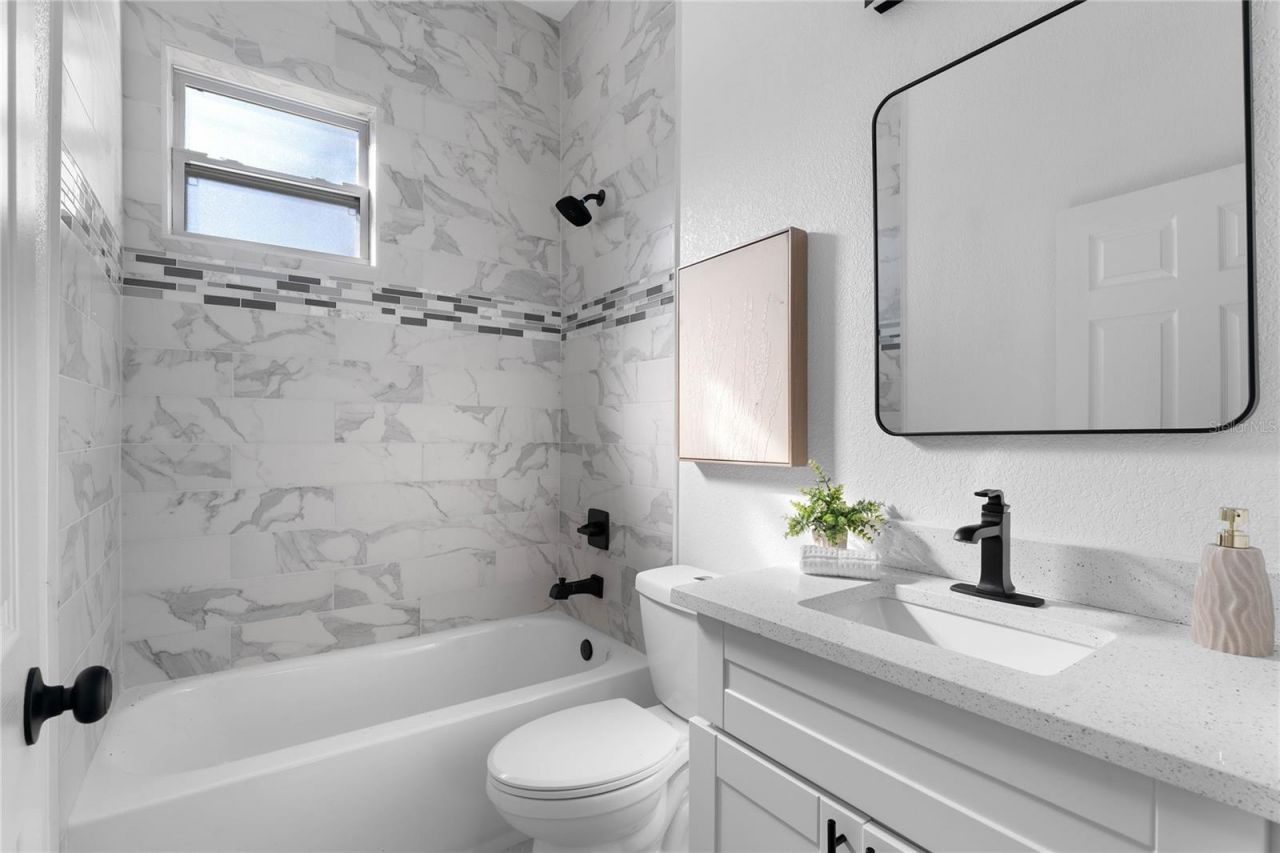 1421 35th Street S, Saint Petersburg, FL 33711 Photo