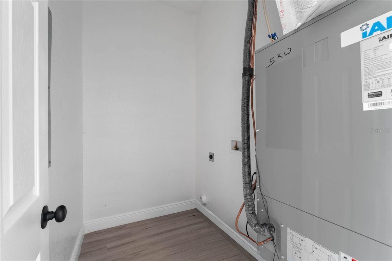 1421 35th Street S, Saint Petersburg, FL 33711 Photo