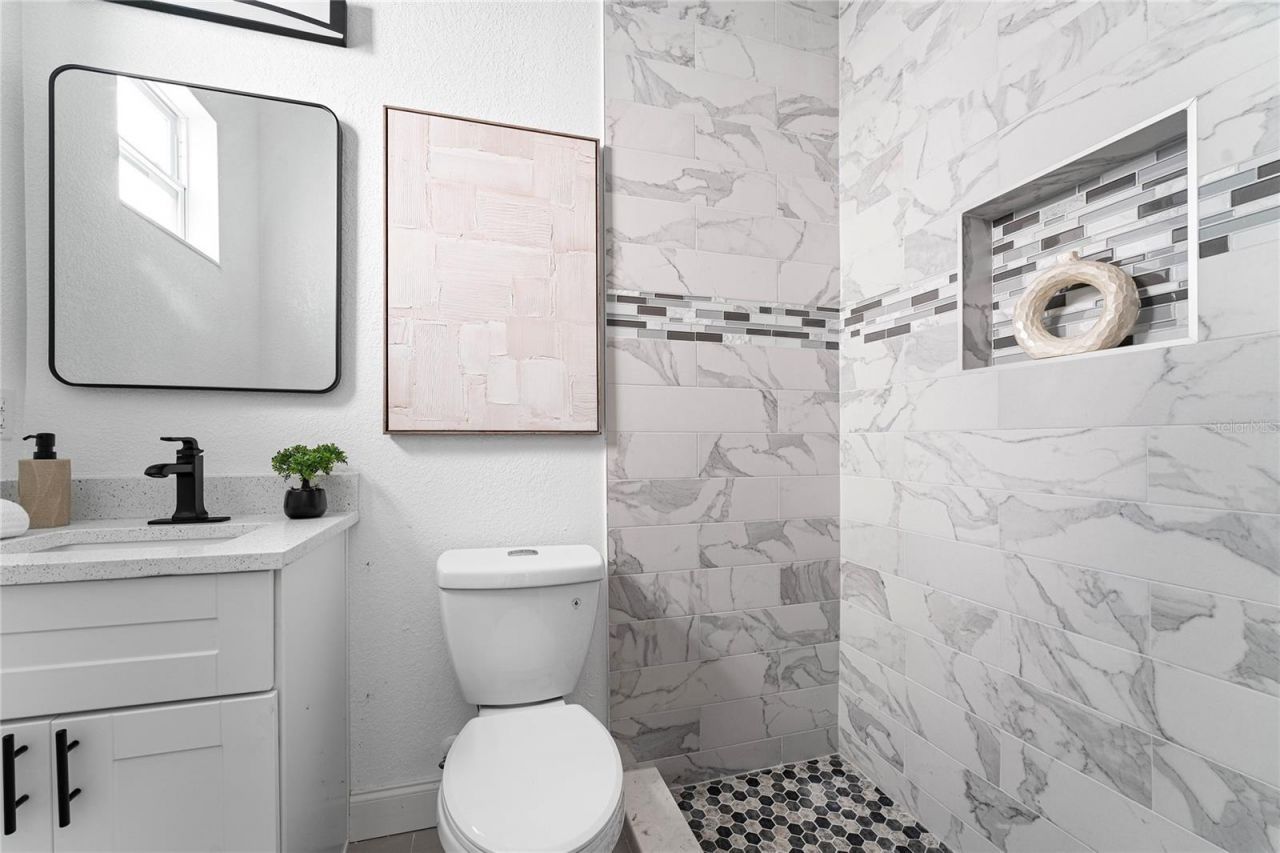 1421 35th Street S, Saint Petersburg, FL 33711 Photo