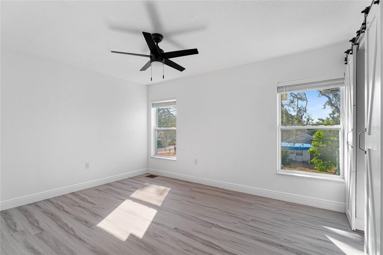 1421 35th Street S, Saint Petersburg, FL 33711 Photo