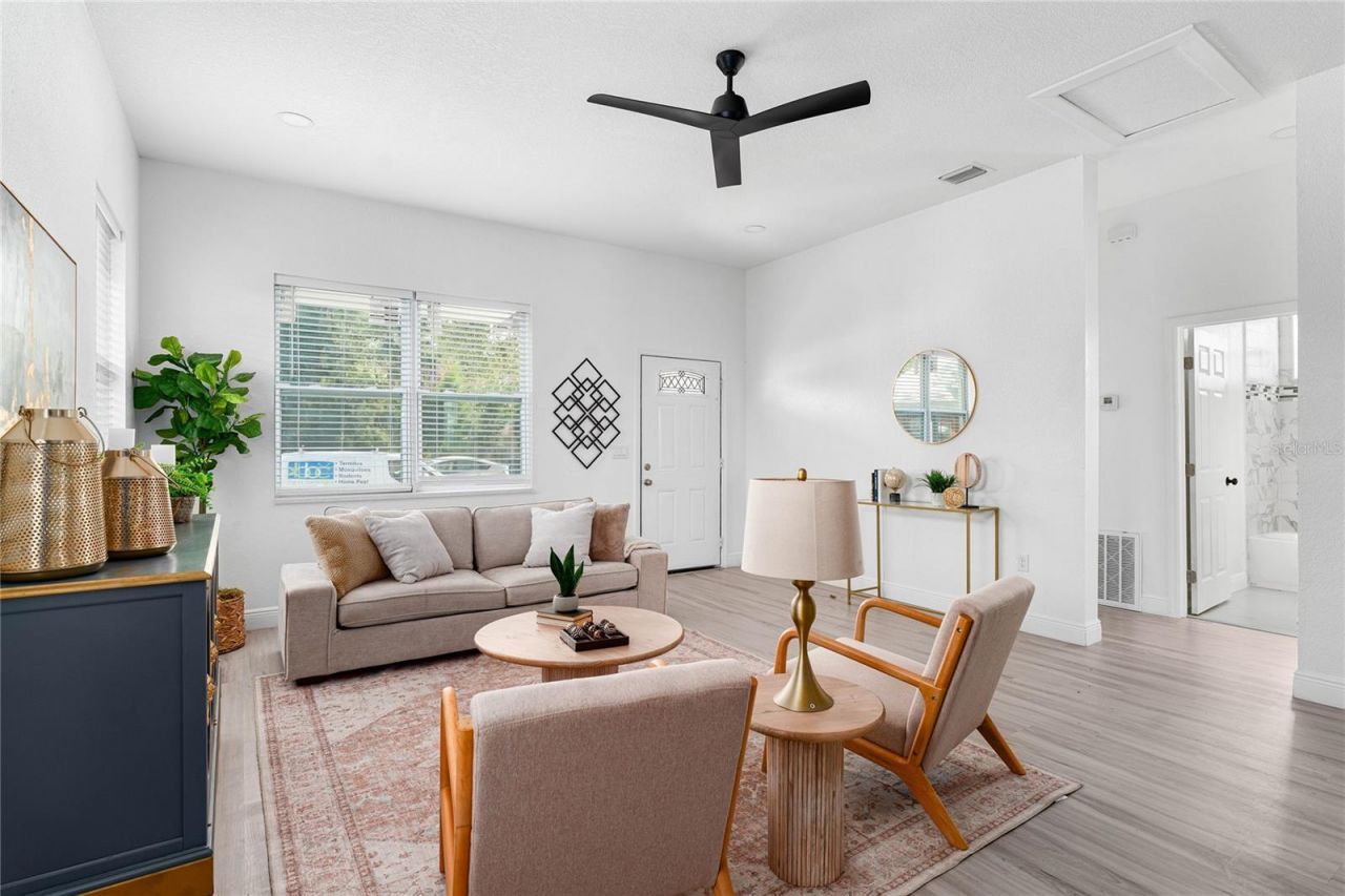 1421 35th Street S, Saint Petersburg, FL 33711 Photo