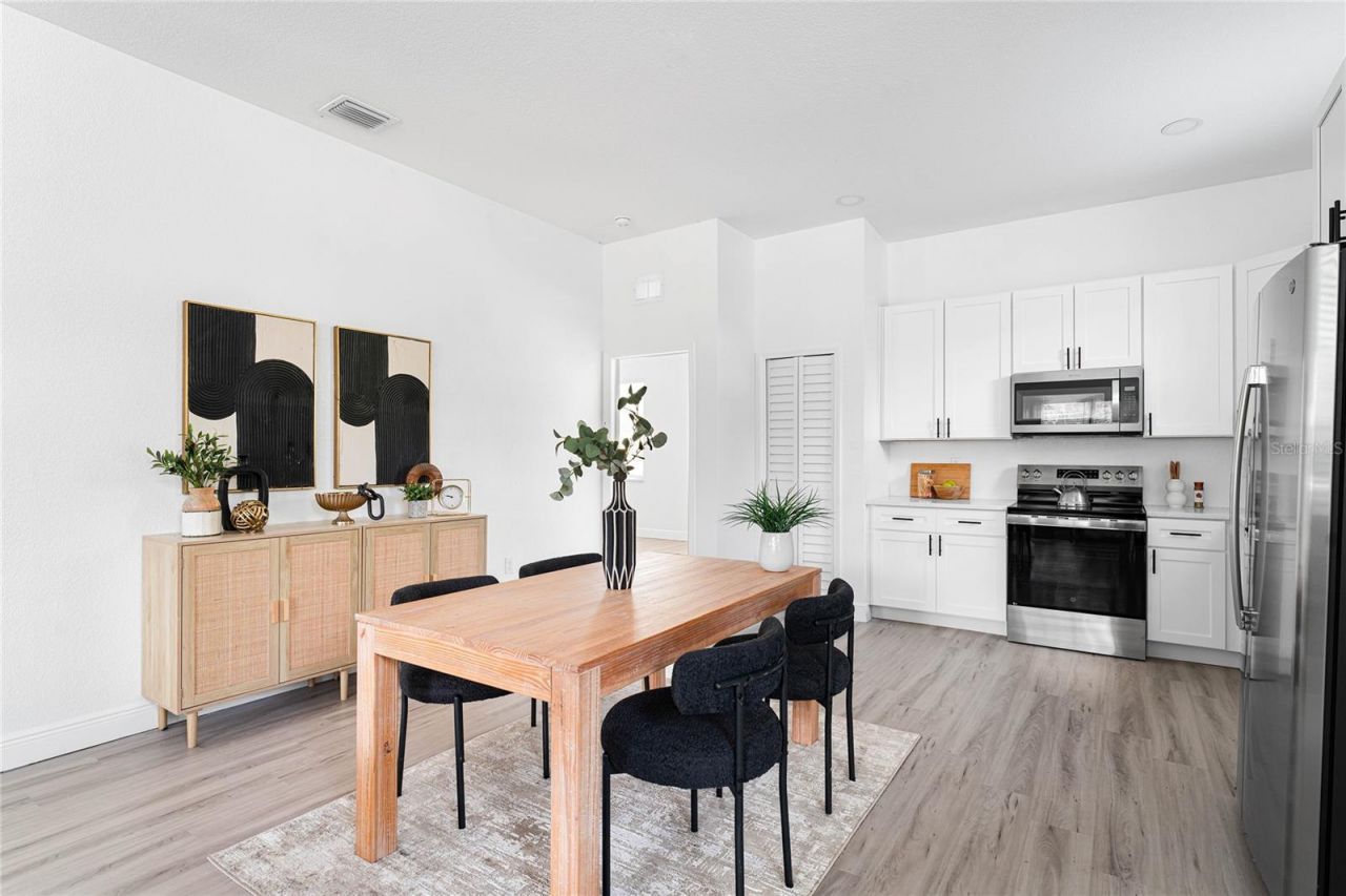 1421 35th Street S, Saint Petersburg, FL 33711 Photo