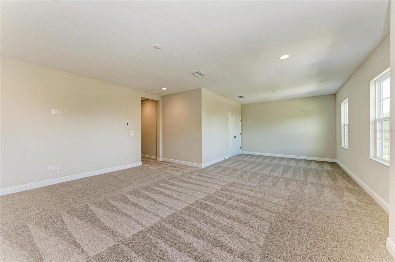 35244 Big Hawk Drive, Zephyrhills, FL 33541 Photo