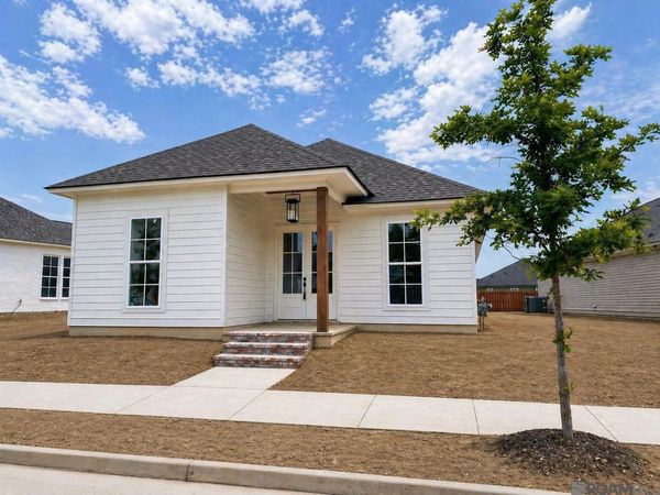 4063 Memorial Square, Zachary, LA 70791