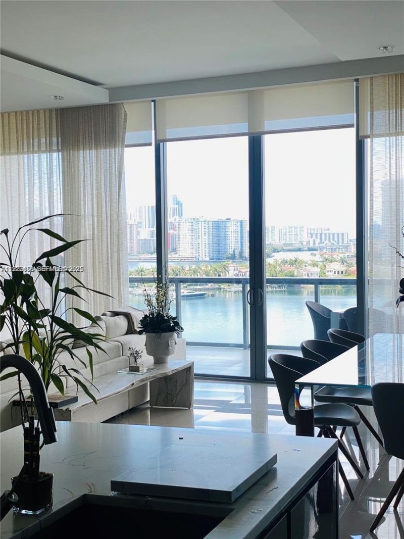 3300 NE 188th St, Unit LPH09, Aventura, FL 33180 Photo