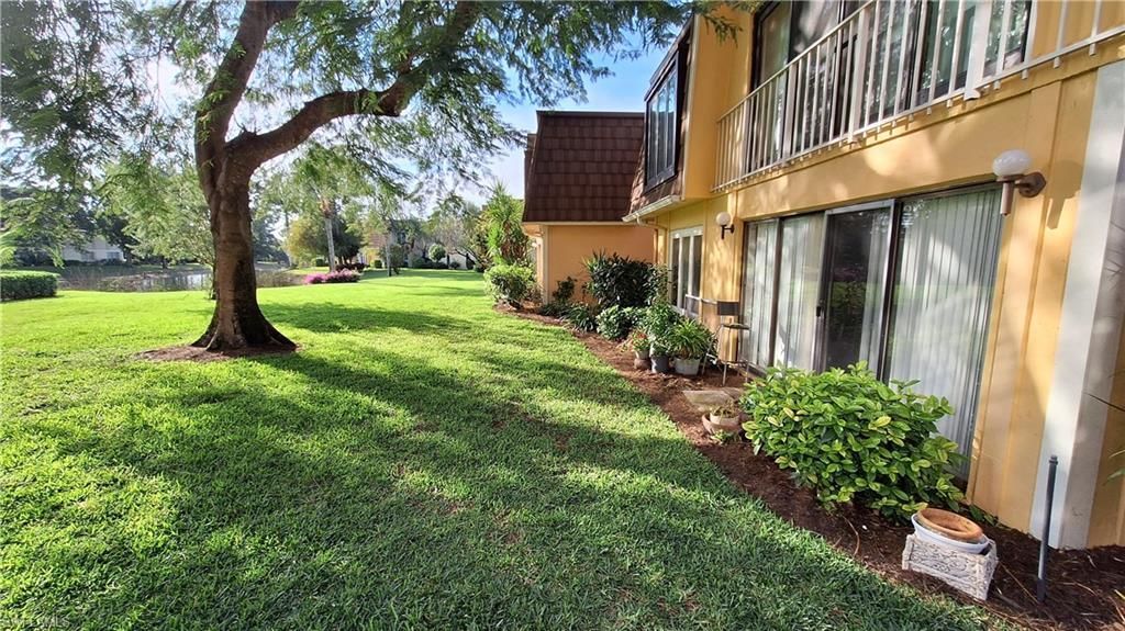 406 Meadowlark Ln, Unit 406A, Naples, FL 34105 Photo
