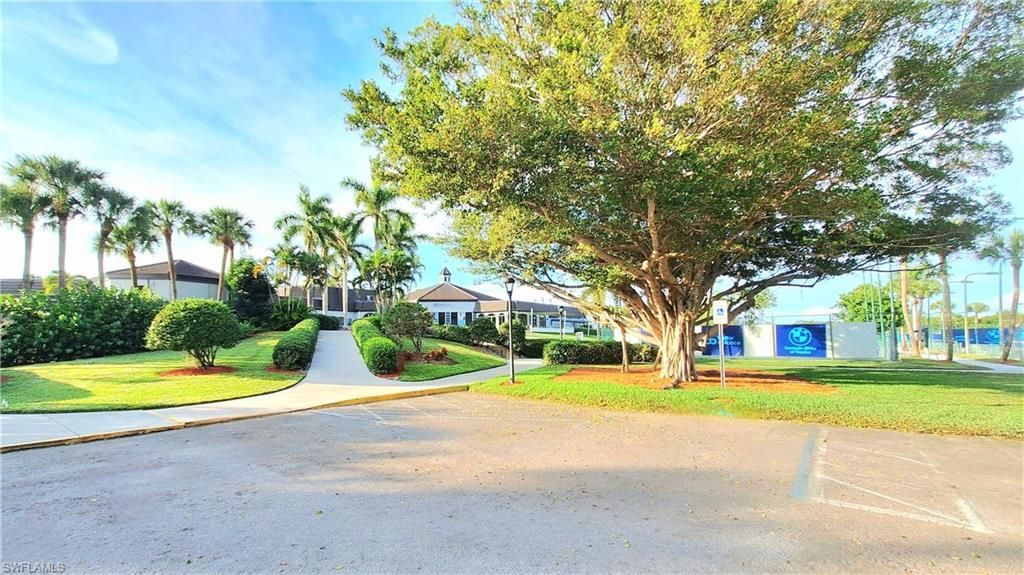 406 Meadowlark Ln, Unit 406A, Naples, FL 34105 Photo
