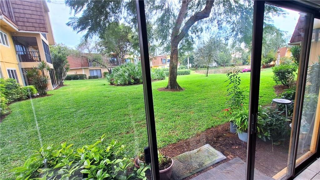 406 Meadowlark Ln, Unit 406A, Naples, FL 34105 Photo