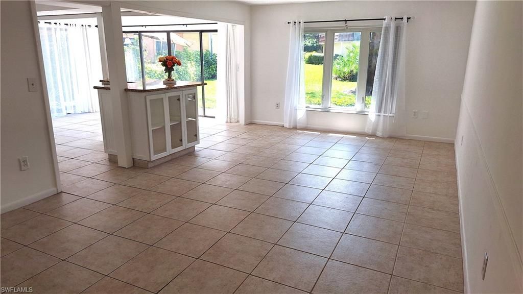 406 Meadowlark Ln, Unit 406A, Naples, FL 34105 Photo