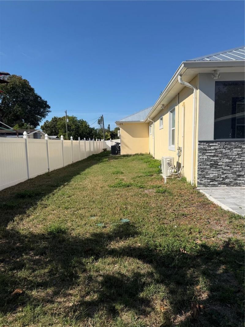 5317 3rd, Bradenton, FL 34203 Photo