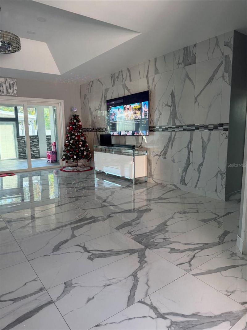 5317 3rd, Bradenton, FL 34203 Photo