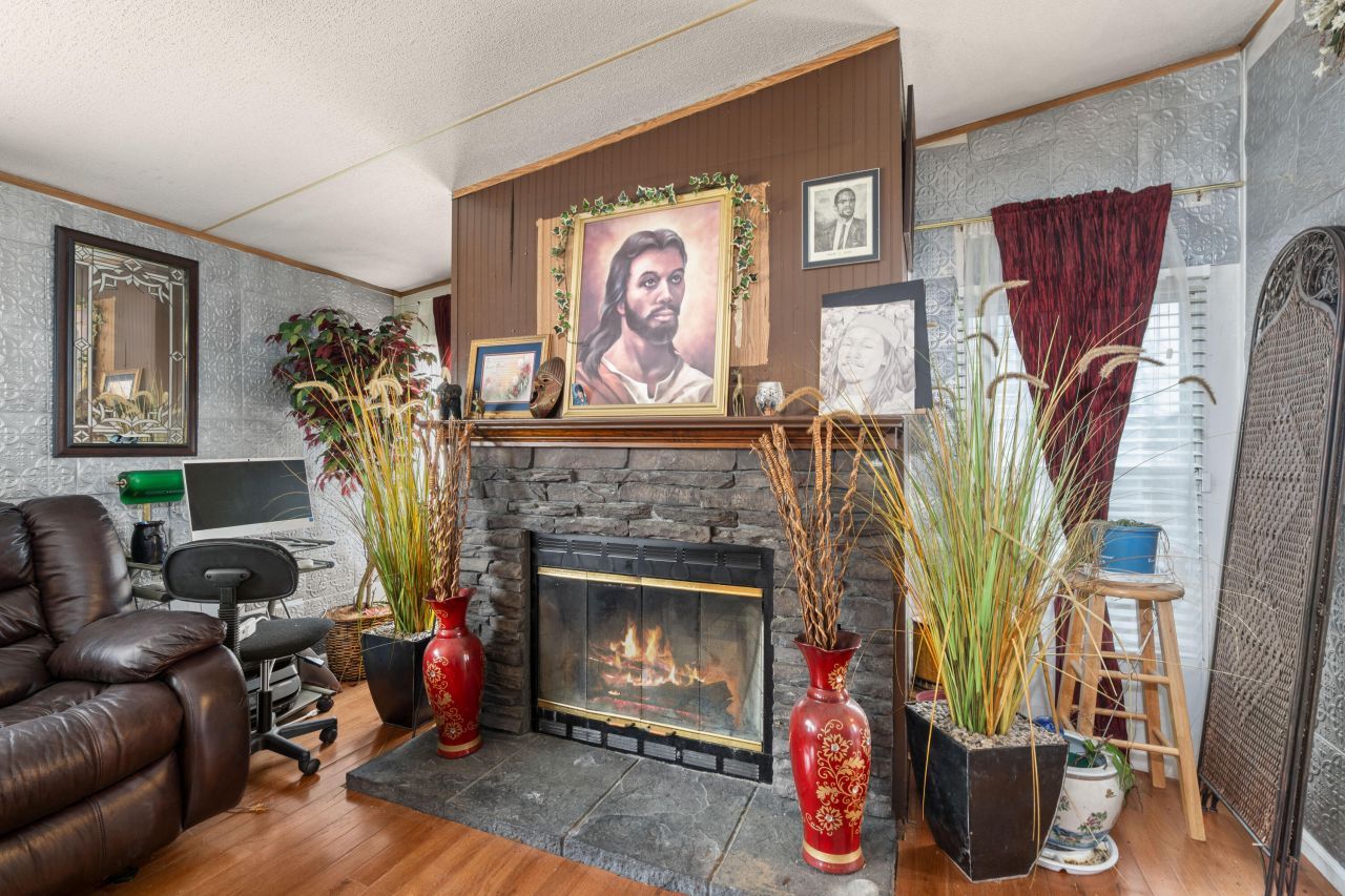 948 S S Main Street Street Photo 13