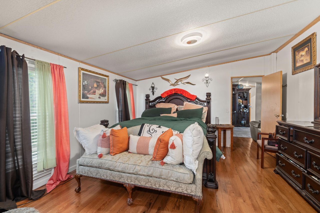 948 S S Main Street Street Photo 14