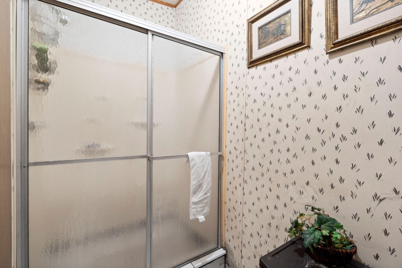 948 S S Main Street Street Photo 19