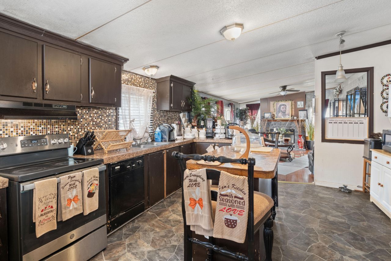 948 S S Main Street Street Photo 9