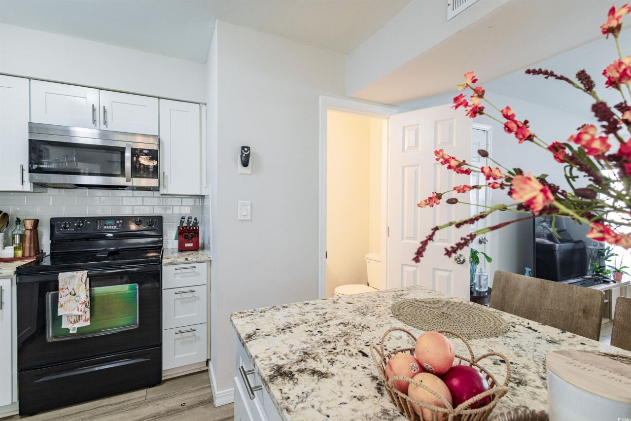 1608 Fawn Vista Dr. N Photo 13