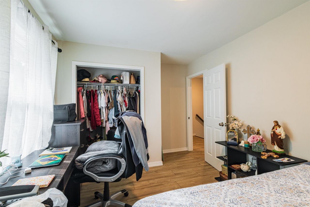 1608 Fawn Vista Dr. N Photo 28