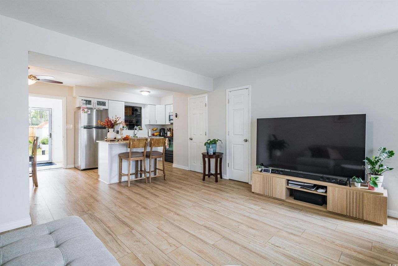 1608 Fawn Vista Dr. N Photo 5