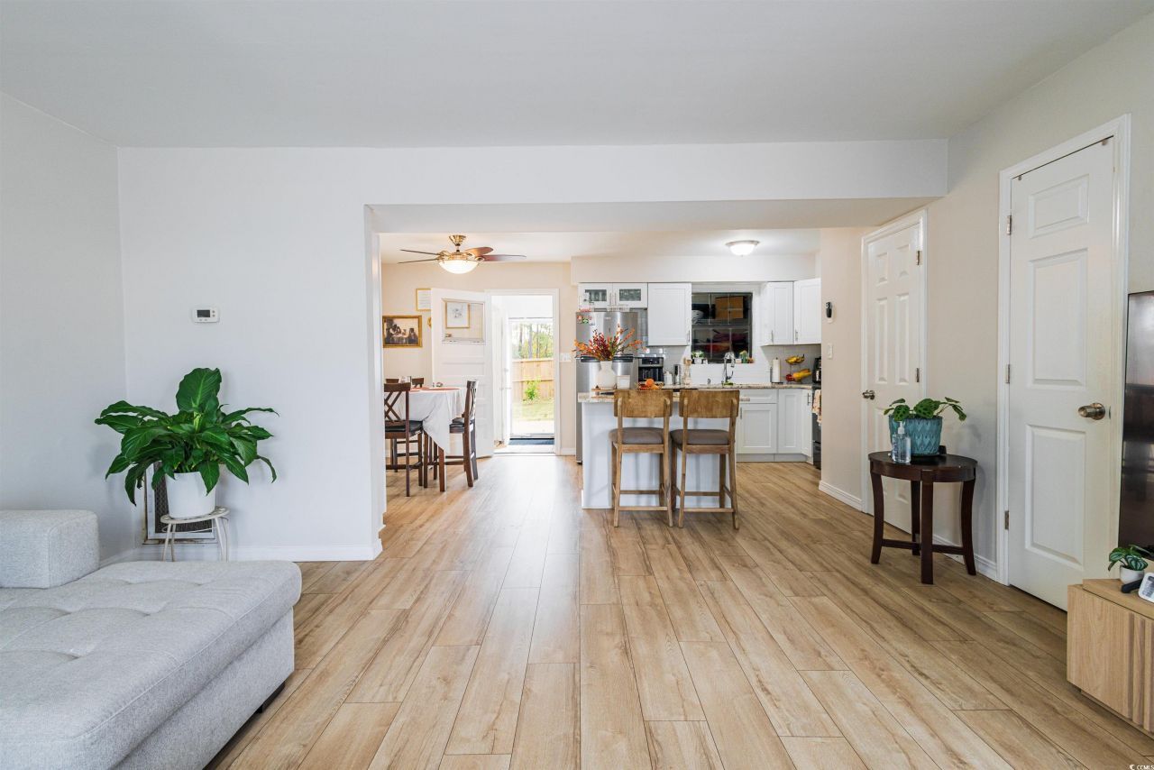 1608 Fawn Vista Dr. N Photo 6