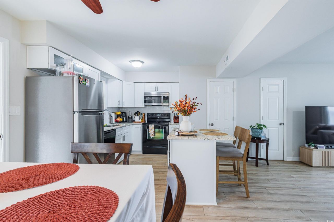 1608 Fawn Vista Dr. N Photo 9