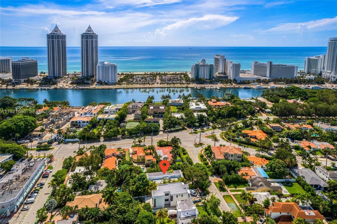 335 W 46th St, Miami Beach, FL 33140 Photo