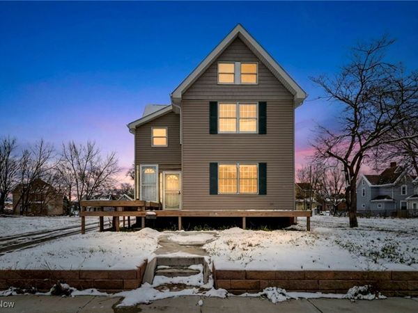 814 Plymouth Court NW, Canton, OH 44703