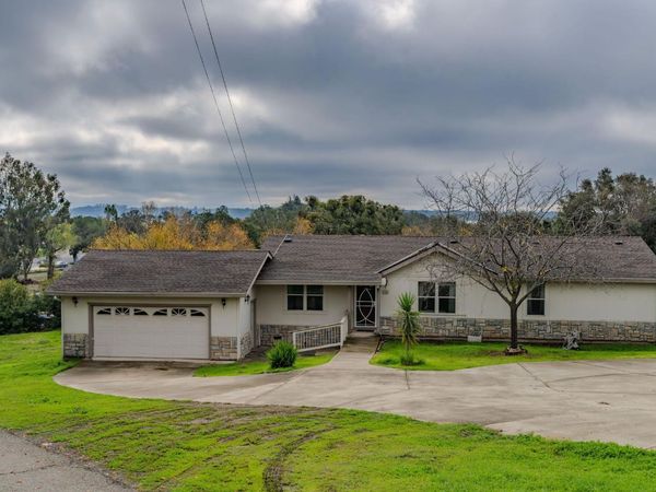 4134 Lakeview Dr, Ione, CA 95640