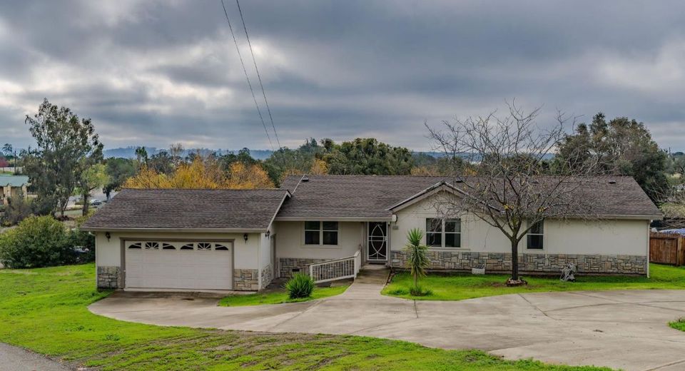 4134 Lakeview Dr, Ione, CA 95640 Photo