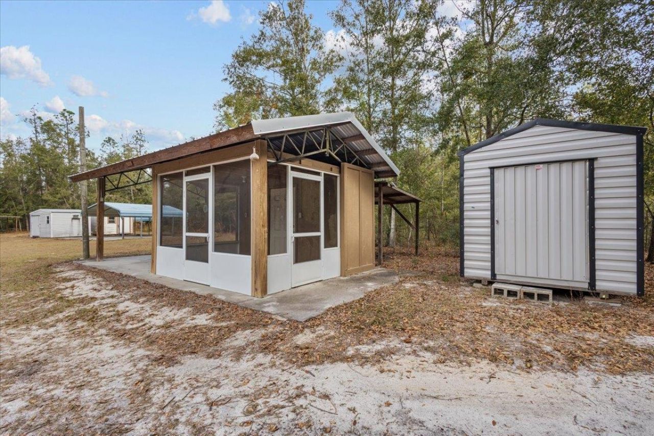 1164 NE Juniper Drive, Lee, FL 32059 Photo