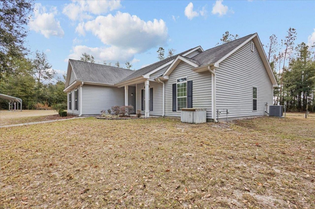 1164 NE Juniper Drive, Lee, FL 32059 Photo