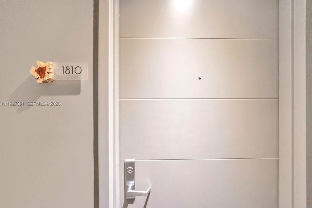 1010 Brickell Ave, Unit 1810, Miami, FL 33131 Photo