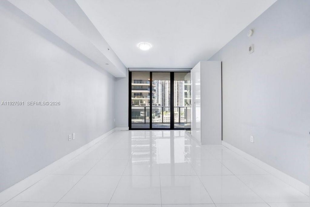 1010 Brickell Ave, Unit 1810, Miami, FL 33131 Photo