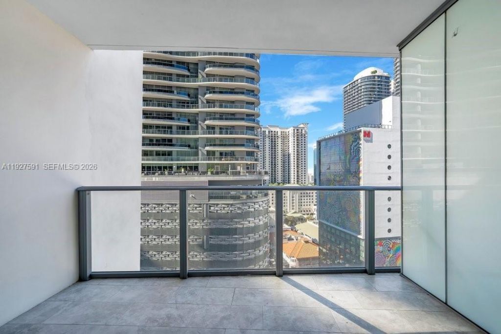 1010 Brickell Ave, Unit 1810, Miami, FL 33131 Photo