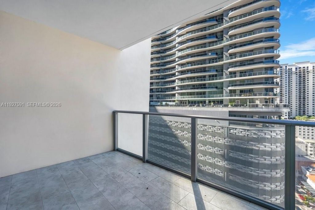 1010 Brickell Ave, Unit 1810, Miami, FL 33131 Photo