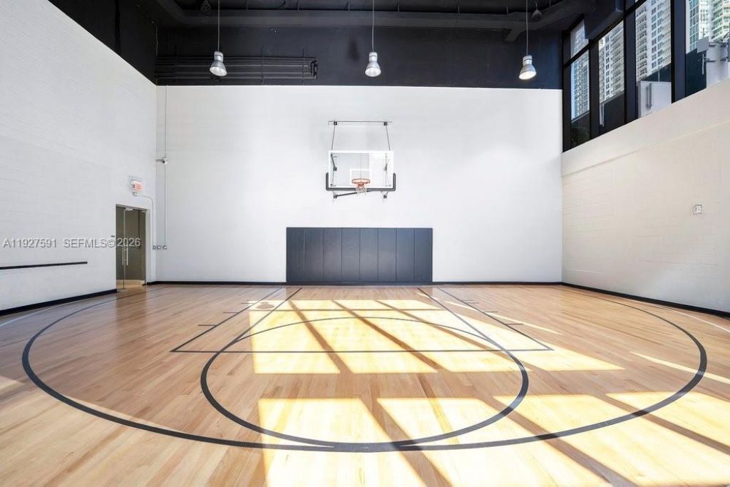 1010 Brickell Ave, Unit 1810, Miami, FL 33131 Photo