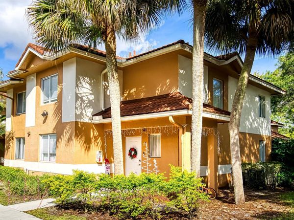 787 NW 91st Terrace, Plantation, FL 33324